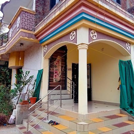 Krishna Homestay Garudeshwar Zewnętrze zdjęcie