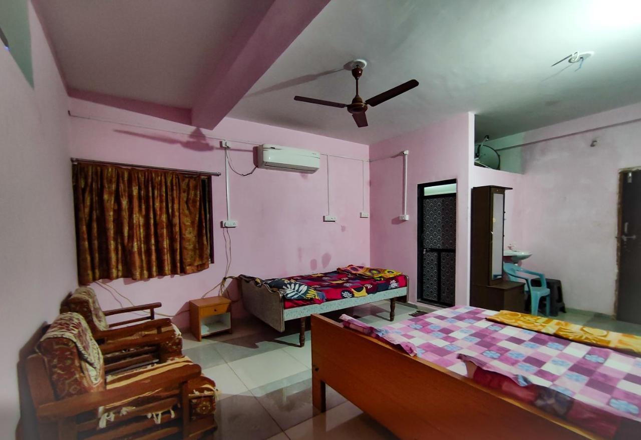 Krishna Homestay Garudeshwar Zewnętrze zdjęcie