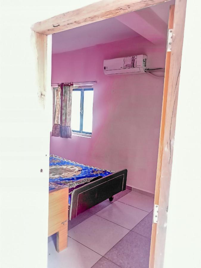 Krishna Homestay Garudeshwar Zewnętrze zdjęcie